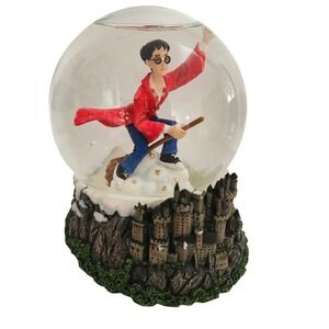 Harry Potter Quidditch Snow Globe Hogwarts Castle‎ Harry Broom Decorative